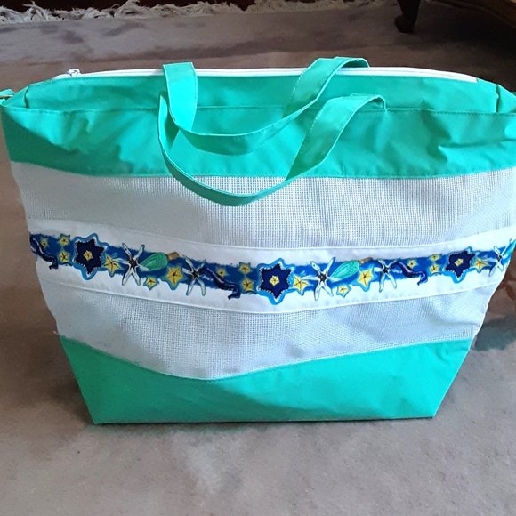 Vintage Large Escada Green Nylon Beach Bag-Handle-Shoulder Strap - Picture 1 of 6